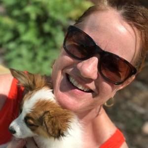 Meet your Posher, Sharon akin